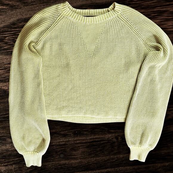 Central Park West Chartreuse Sweater Sz M Oversized Short Boxy Fit 100% Cotton - Picture 5 of 9